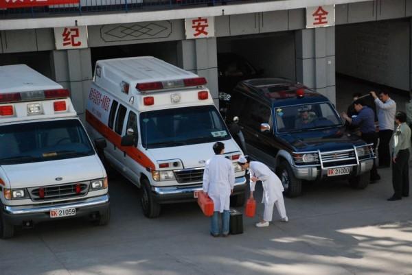 田林县救护车转院